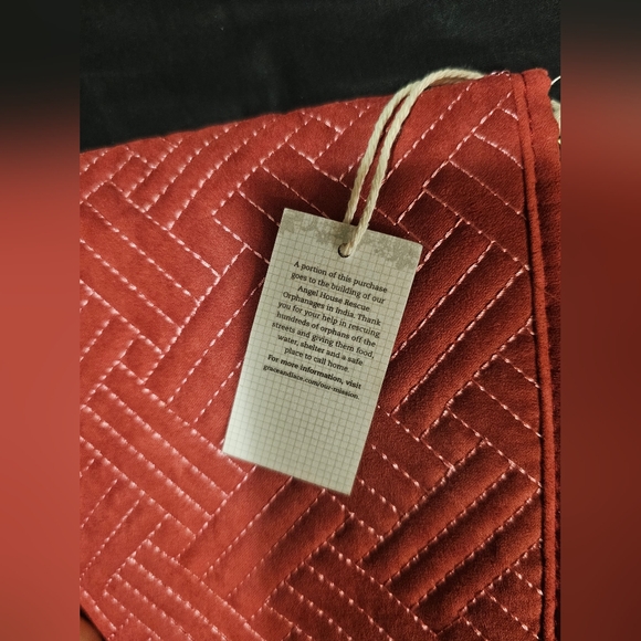 Grace and lace portable jewelery organizer - Picture 3 of 6